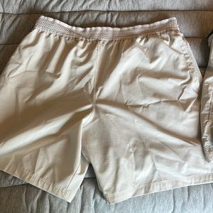 5 pairs of Fabletics shorts for 40$
